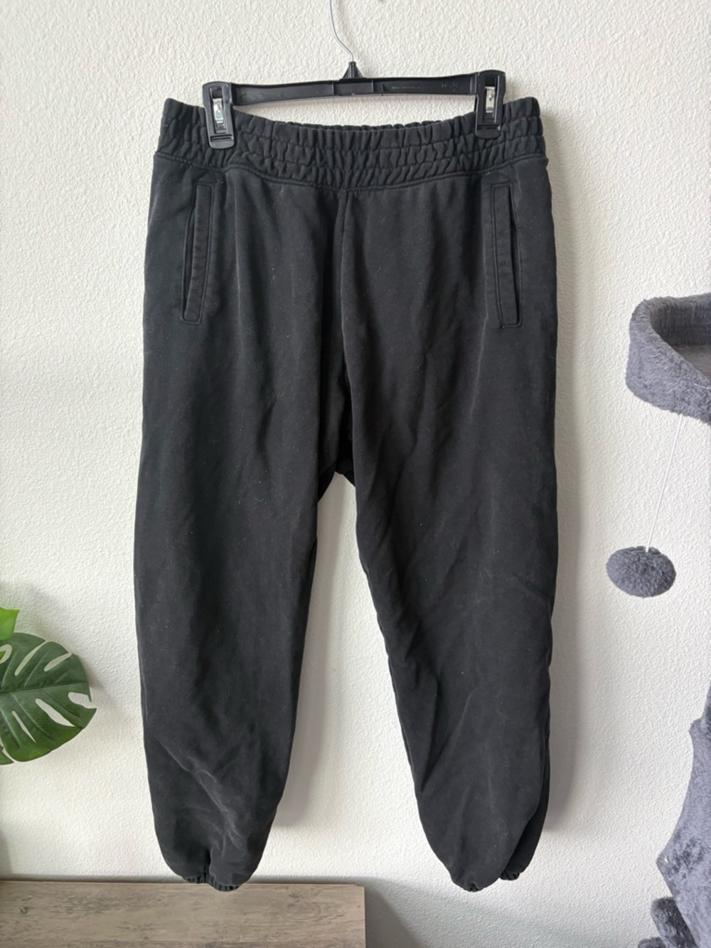 aerie Black Elastic-Waist Jogger Pants